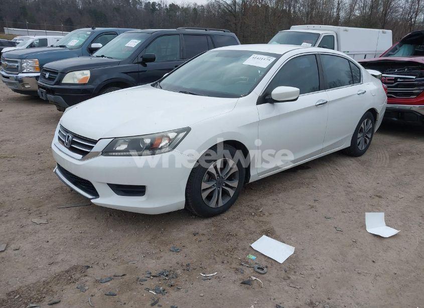 Photo 2 of 2013 Honda Accord LX (VIN 1HGCR2F32DA115359)