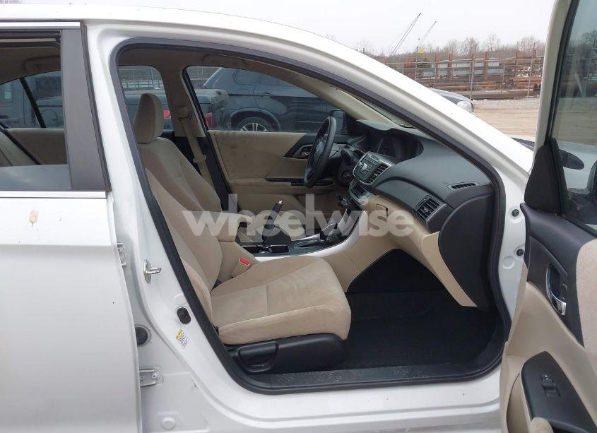 Photo 5 of 2013 Honda Accord LX (VIN 1HGCR2F32DA115359)