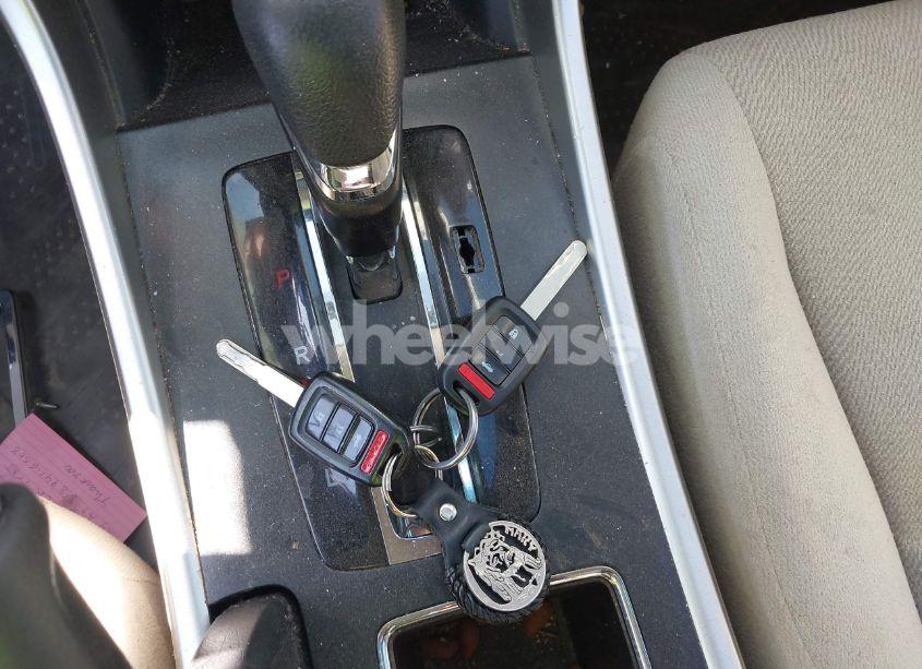 Photo 11 of 2013 Honda Accord LX (VIN 1HGCR2F32DA115961)