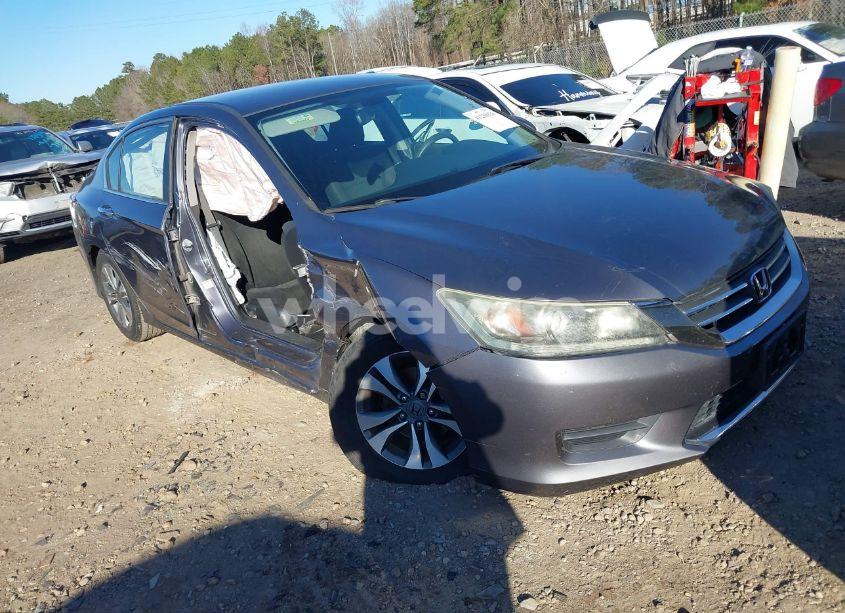 2013 Honda Accord LX (VIN 1HGCR2F32DA119220) main photo