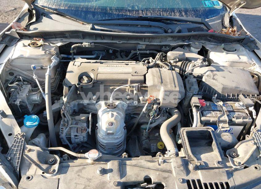 Photo 10 of 2013 Honda Accord LX (VIN 1HGCR2F32DA131903)