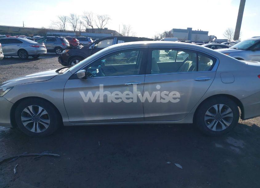 Photo 14 of 2013 Honda Accord LX (VIN 1HGCR2F32DA131903)