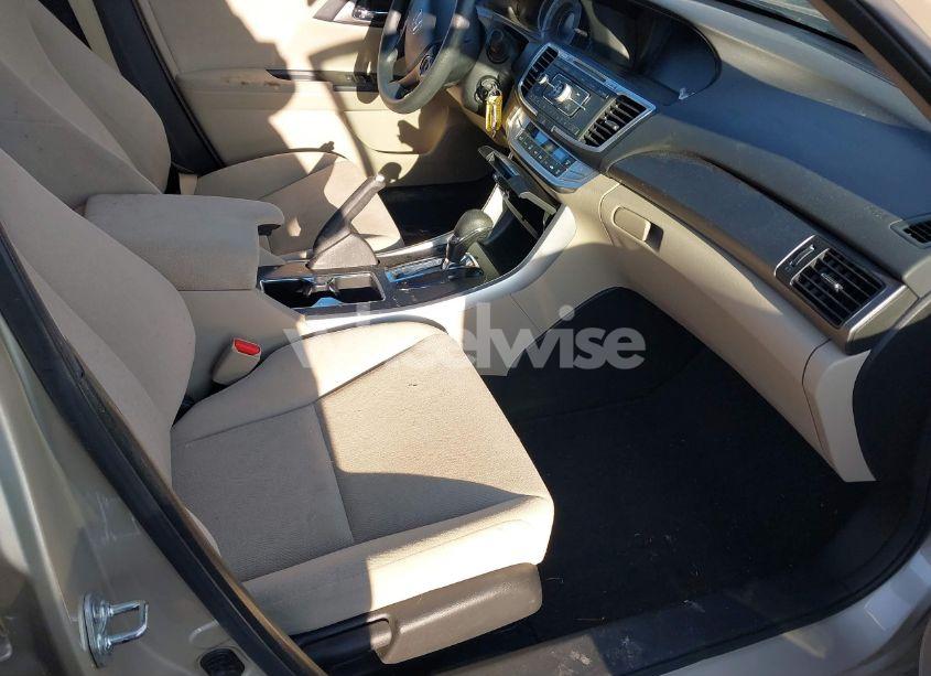 Photo 5 of 2013 Honda Accord LX (VIN 1HGCR2F32DA131903)