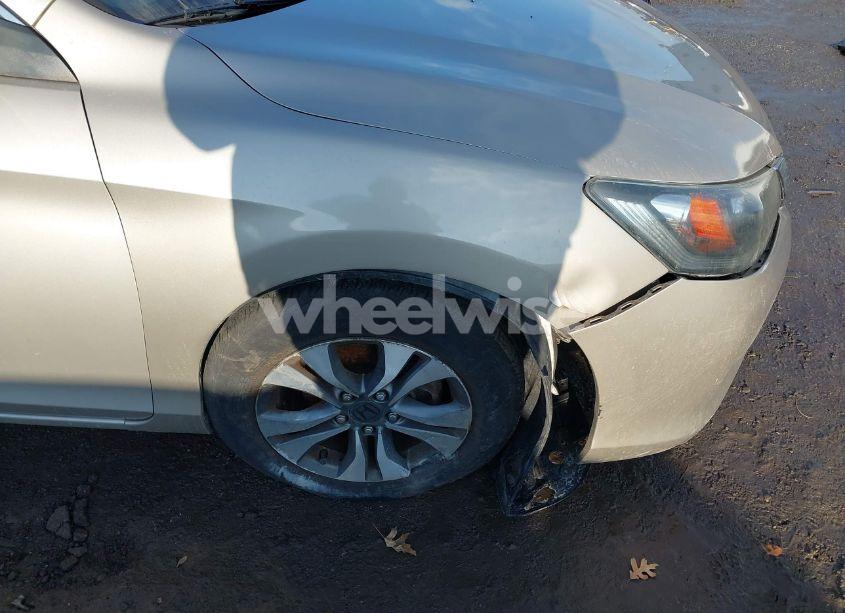 Photo 6 of 2013 Honda Accord LX (VIN 1HGCR2F32DA131903)