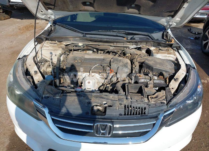 Photo 10 of 2013 Honda Accord LX (VIN 1HGCR2F32DA143713)