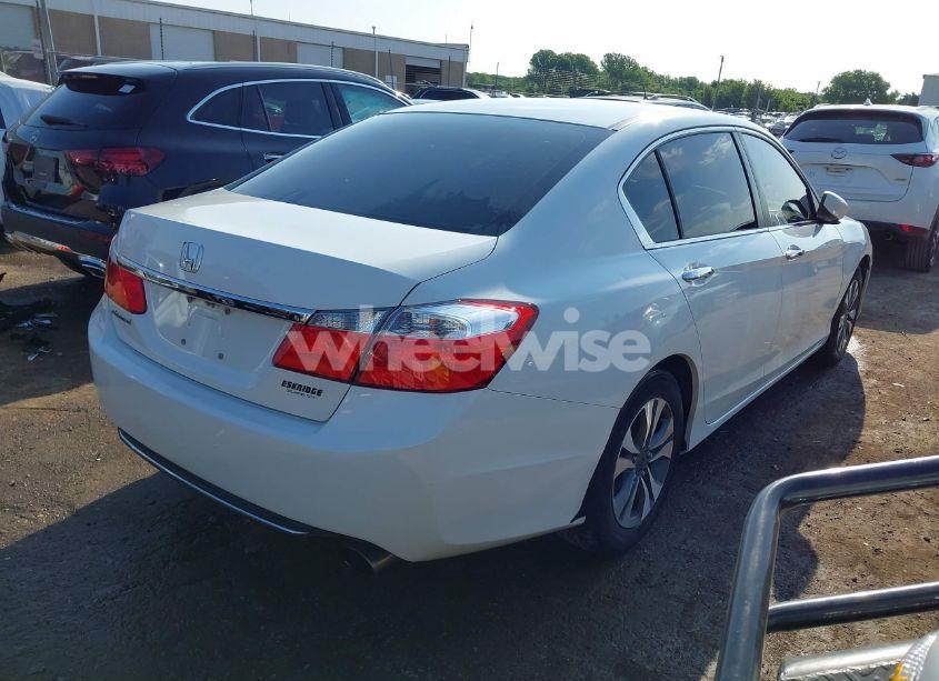 Photo 4 of 2013 Honda Accord LX (VIN 1HGCR2F32DA143713)