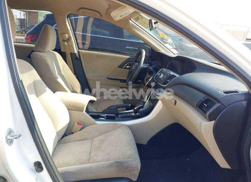 Photo 5 of 2013 Honda Accord LX (VIN 1HGCR2F32DA143713)