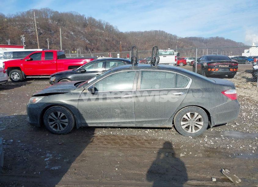 Photo 14 of 2013 Honda Accord LX (VIN 1HGCR2F32DA186397)