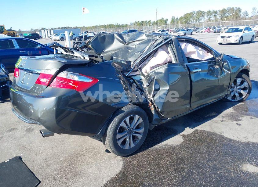 Photo 4 of 2013 Honda Accord SDN (VIN 1HGCR2F32DA211170)