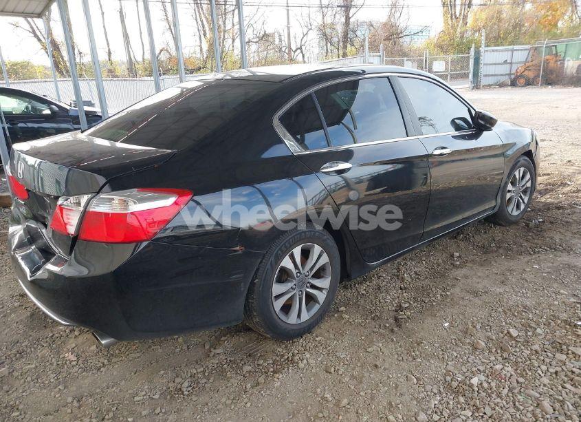 Photo 4 of 2013 Honda Accord LX (VIN 1HGCR2F32DA260532)