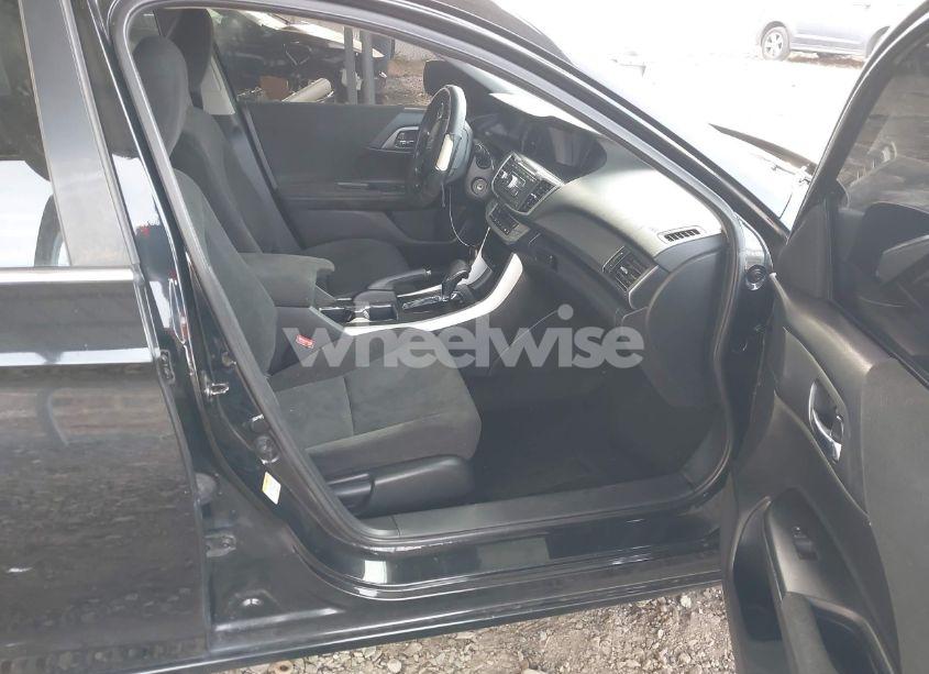 Photo 5 of 2013 Honda Accord LX (VIN 1HGCR2F32DA260532)