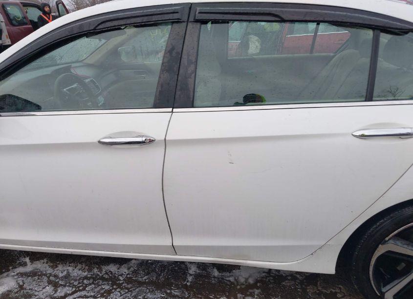 Photo 14 of 2013 Honda Accord LX (VIN 1HGCR2F32DA268114)