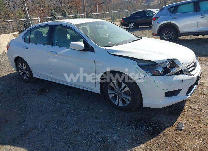 2013 Honda Accord LX (VIN 1HGCR2F32DA279081) main photo