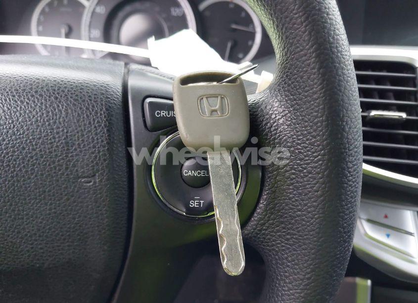 Photo 11 of 2014 Honda Accord LX (VIN 1HGCR2F32EA006045)