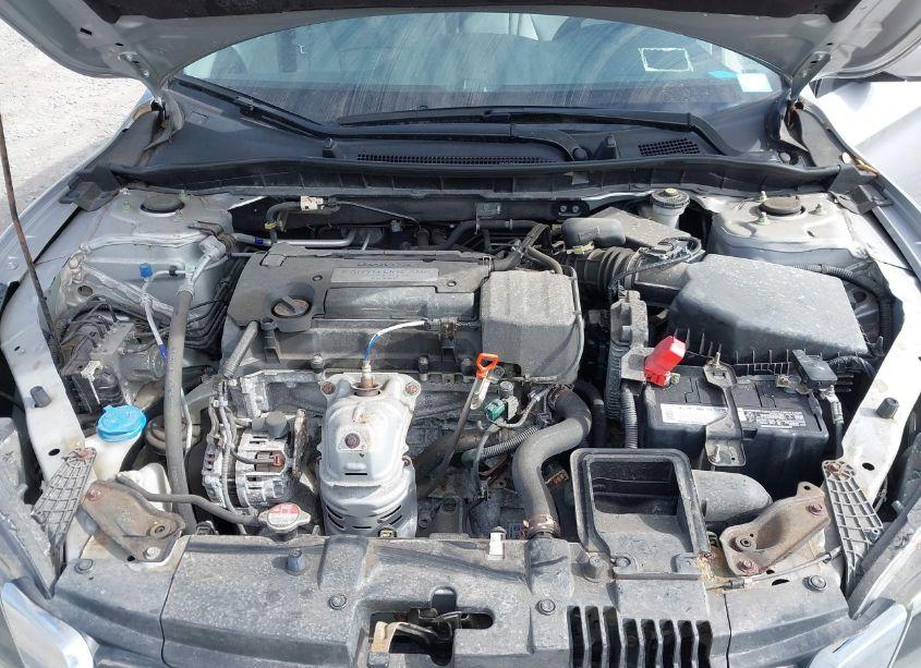 Photo 10 of 2014 Honda Accord LX (VIN 1HGCR2F32EA014906)