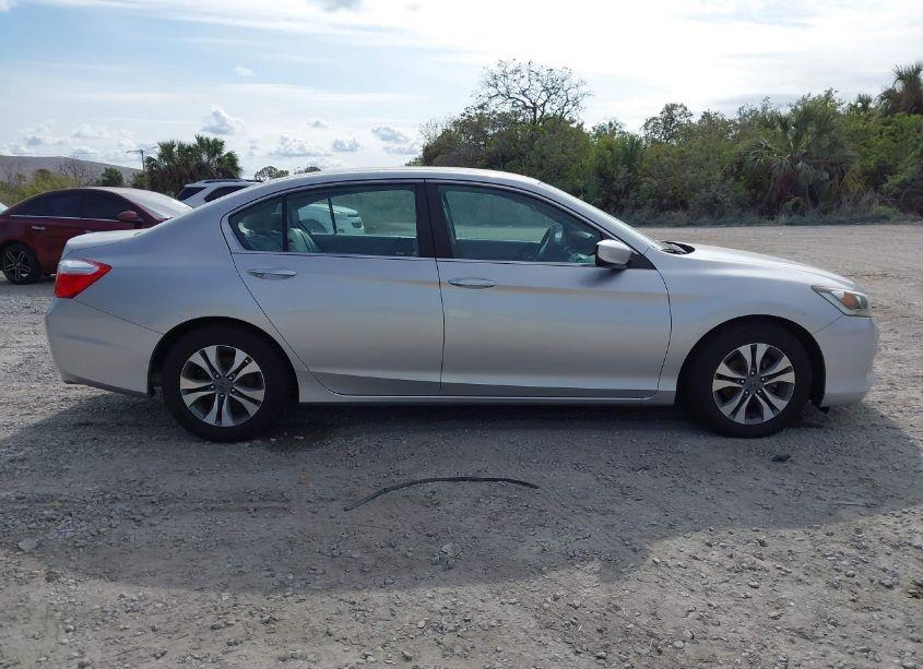 Photo 13 of 2014 Honda Accord LX (VIN 1HGCR2F32EA014906)