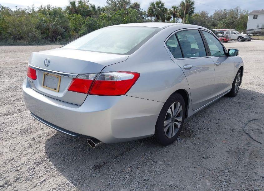 Photo 4 of 2014 Honda Accord LX (VIN 1HGCR2F32EA014906)