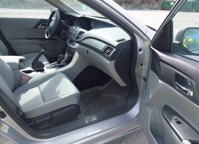 Photo 5 of 2014 Honda Accord LX (VIN 1HGCR2F32EA014906)