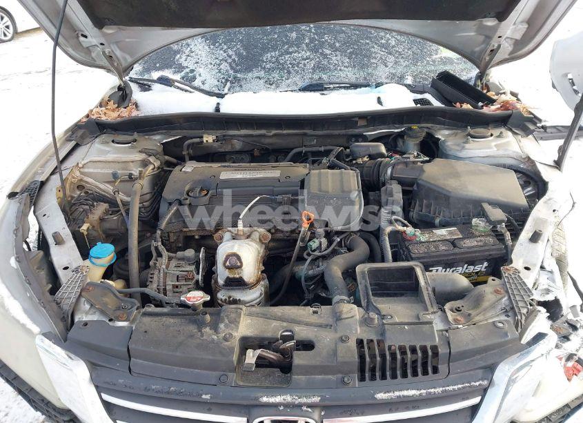 Photo 10 of 2014 Honda Accord LX (VIN 1HGCR2F32EA060073)