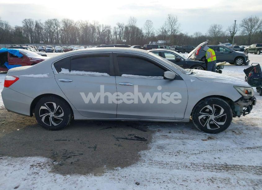 Photo 13 of 2014 Honda Accord LX (VIN 1HGCR2F32EA060073)