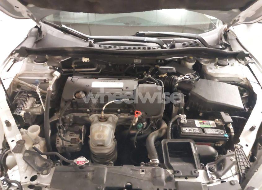 Photo 10 of 2014 Honda Accord LX (VIN 1HGCR2F32EA074149)