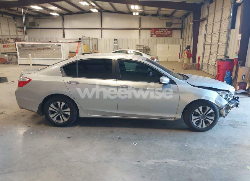 Photo 14 of 2014 Honda Accord LX (VIN 1HGCR2F32EA074149)