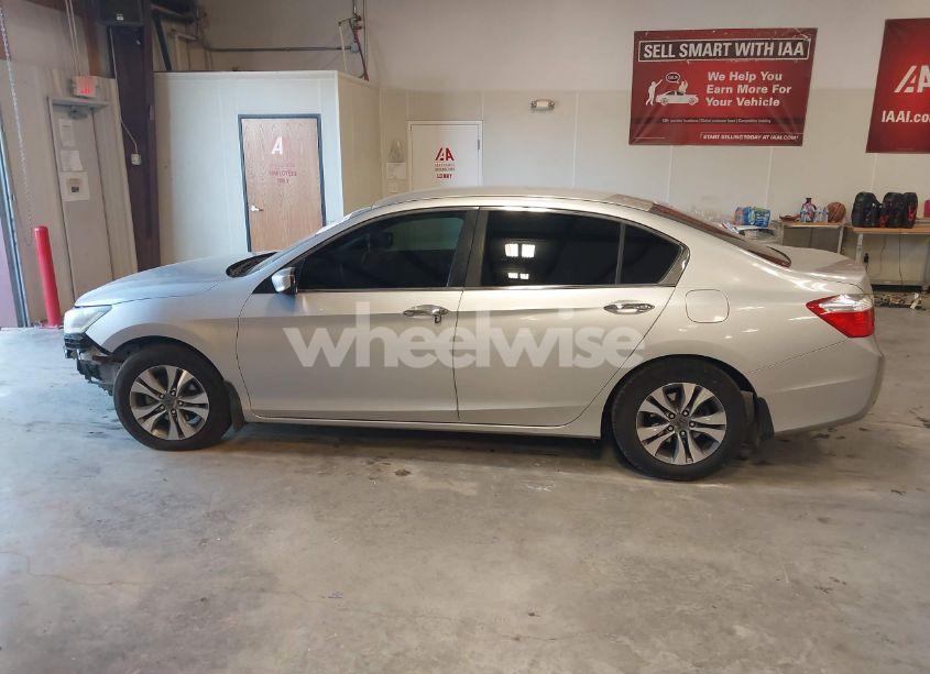 Photo 15 of 2014 Honda Accord LX (VIN 1HGCR2F32EA074149)