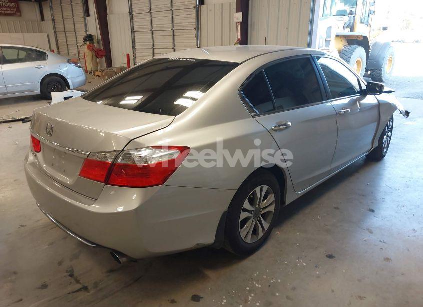 Photo 4 of 2014 Honda Accord LX (VIN 1HGCR2F32EA074149)