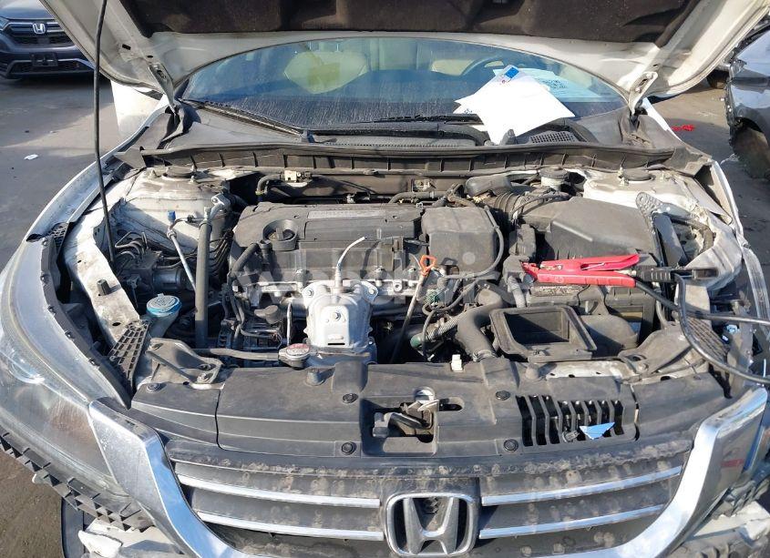 Photo 10 of 2014 Honda Accord LX (VIN 1HGCR2F32EA082252)