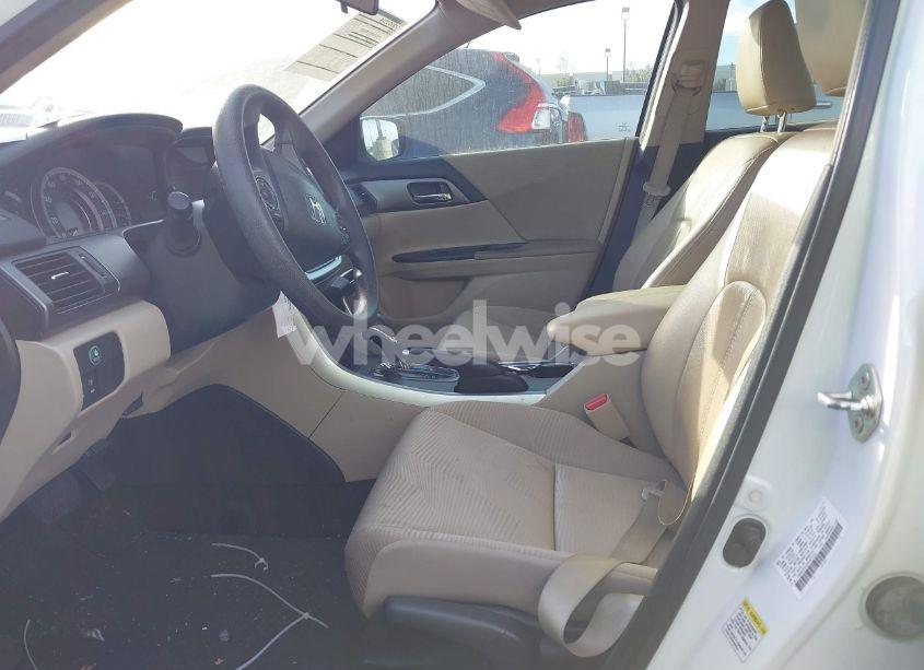 Photo 5 of 2014 Honda Accord LX (VIN 1HGCR2F32EA082252)