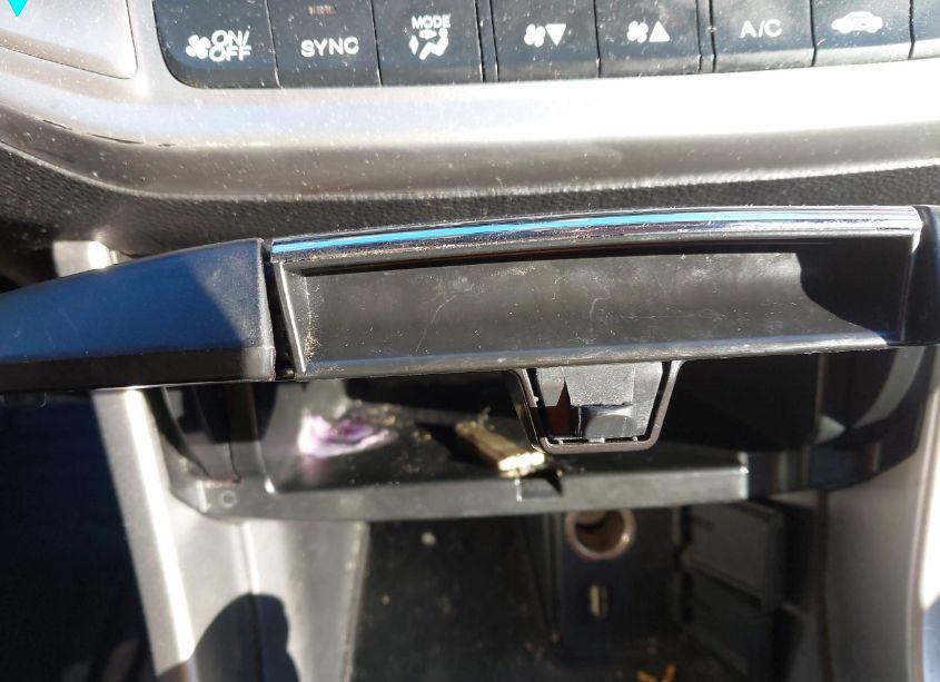 Photo 11 of 2014 Honda Accord LX (VIN 1HGCR2F32EA110695)