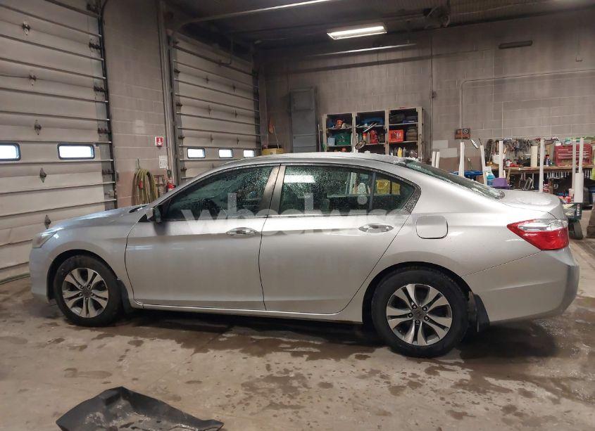 Photo 14 of 2014 Honda Accord LX (VIN 1HGCR2F32EA132986)