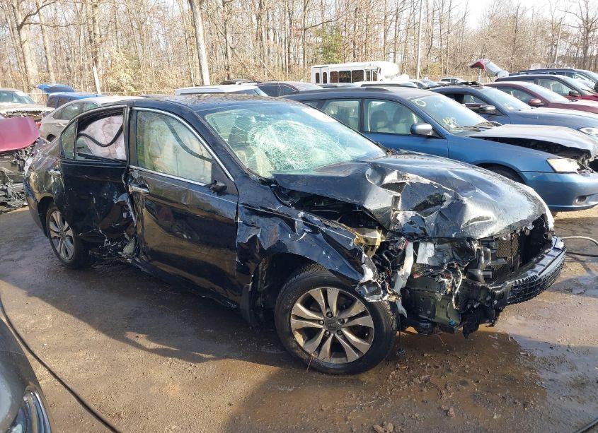 2014 Honda Accord LX (VIN 1HGCR2F32EA190340) main photo