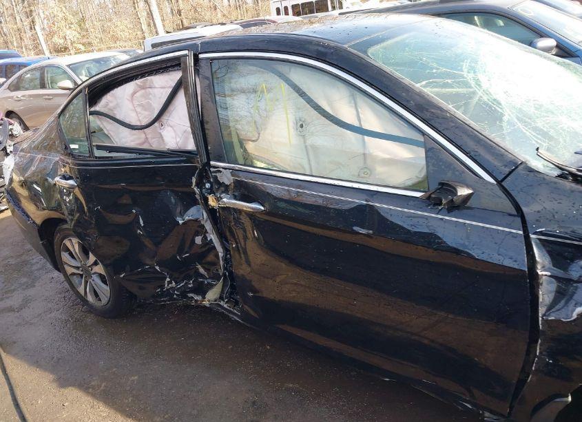 Photo 13 of 2014 Honda Accord LX (VIN 1HGCR2F32EA190340)