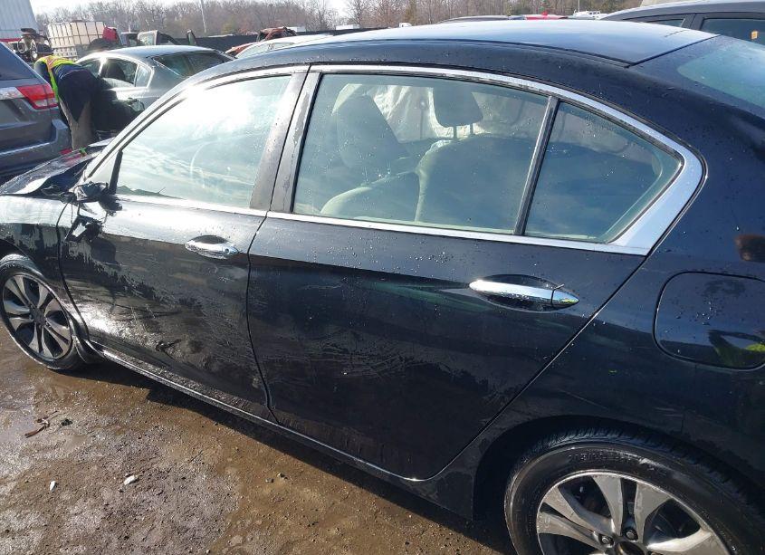 Photo 14 of 2014 Honda Accord LX (VIN 1HGCR2F32EA190340)