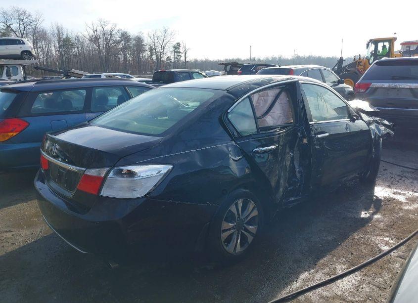 Photo 4 of 2014 Honda Accord LX (VIN 1HGCR2F32EA190340)