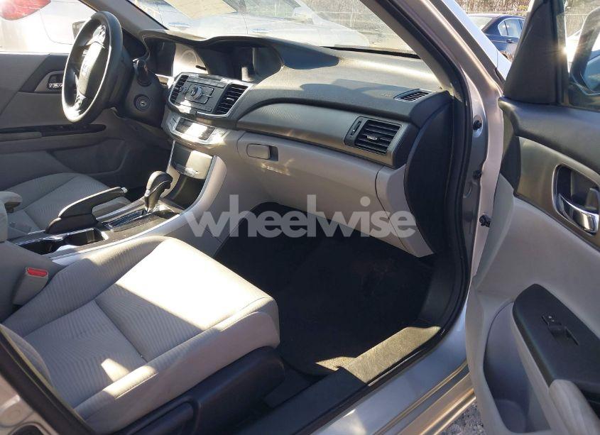 Photo 5 of 2014 Honda Accord LX (VIN 1HGCR2F32EA265957)
