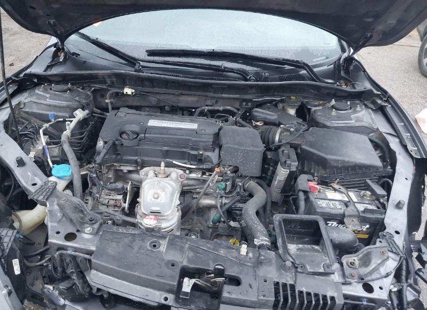 Photo 10 of 2014 Honda Accord LX (VIN 1HGCR2F32EA278708)