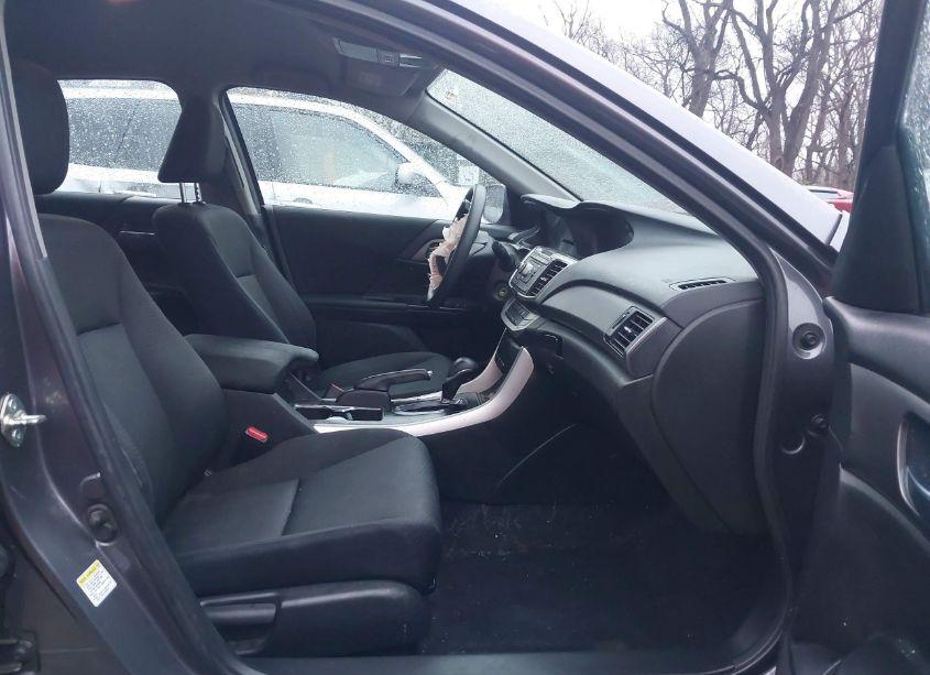 Photo 5 of 2014 Honda Accord LX (VIN 1HGCR2F32EA278708)