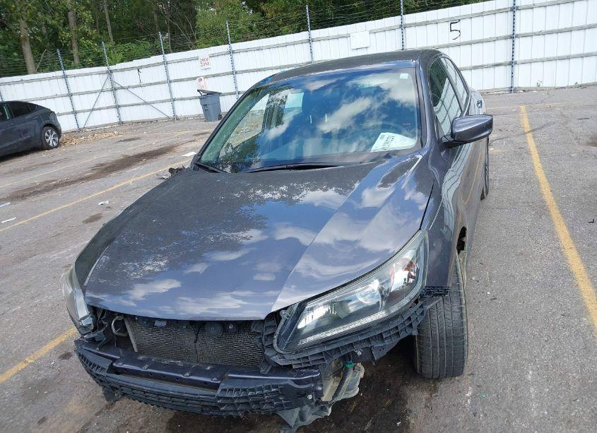 Photo 11 of 2014 Honda Accord LX (VIN 1HGCR2F32EA285433)