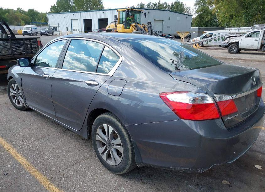 Photo 3 of 2014 Honda Accord LX (VIN 1HGCR2F32EA285433)