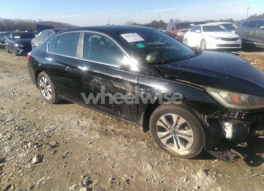 Photo 13 of 2015 Honda Accord LX (VIN 1HGCR2F32FA013367)