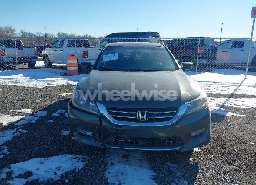 Photo 12 of 2015 Honda Accord LX (VIN 1HGCR2F32FA038270)