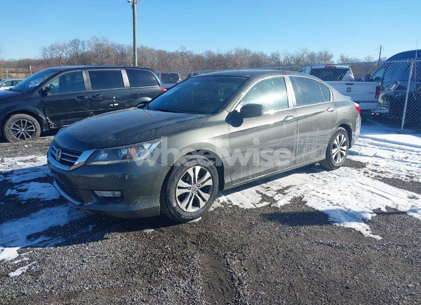 Photo 2 of 2015 Honda Accord LX (VIN 1HGCR2F32FA038270)
