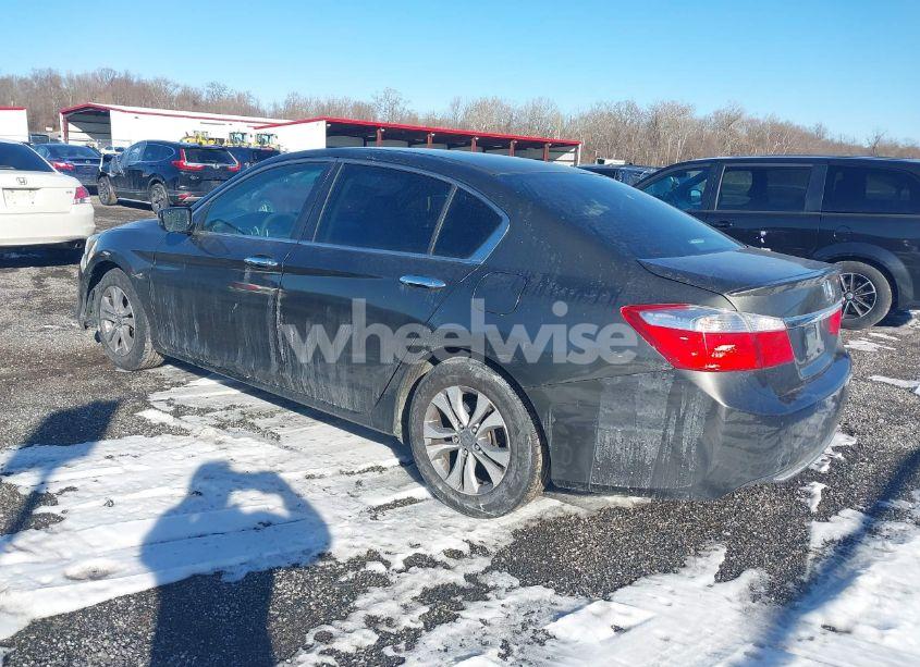 Photo 3 of 2015 Honda Accord LX (VIN 1HGCR2F32FA038270)