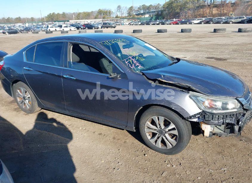 Photo 13 of 2015 Honda Accord LX (VIN 1HGCR2F32FA047440)