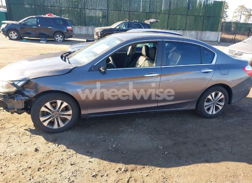 Photo 14 of 2015 Honda Accord LX (VIN 1HGCR2F32FA047440)