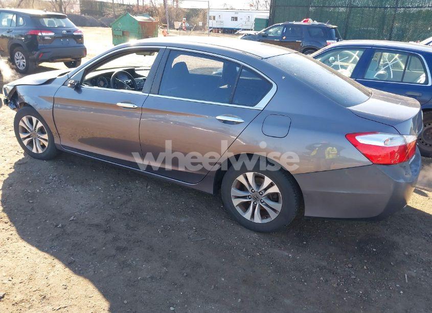 Photo 3 of 2015 Honda Accord LX (VIN 1HGCR2F32FA047440)
