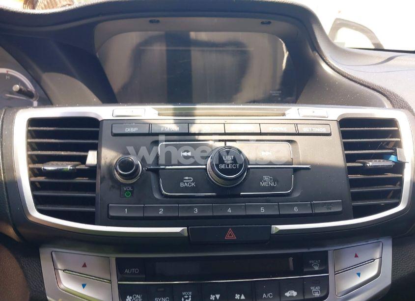 Photo 18 of 2015 Honda Accord LX (VIN 1HGCR2F32FA109757)