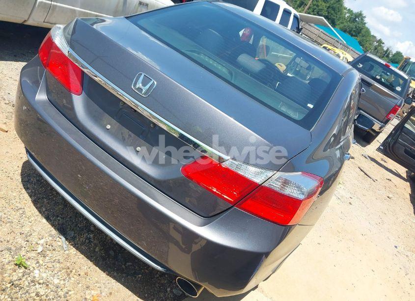 Photo 4 of 2015 Honda Accord LX (VIN 1HGCR2F32FA109757)